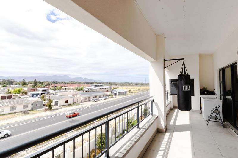 To Let 2 Bedroom Property for Rent in The Huntsman Western Cape